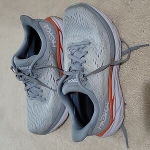 Hoka Clifton 8 size 6.5 wide